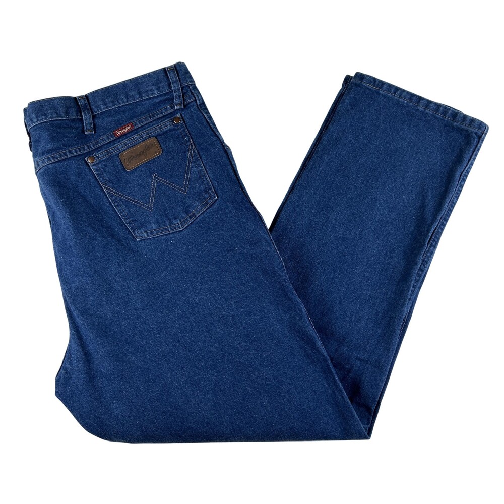 Wrangler Jeans Mens 44x34 Med Wash Blue Regular Straight Denim Zip Fly 31MWZPW